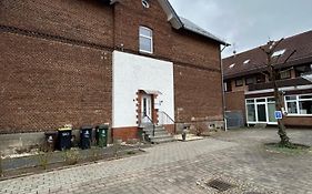 Alte Schule 1